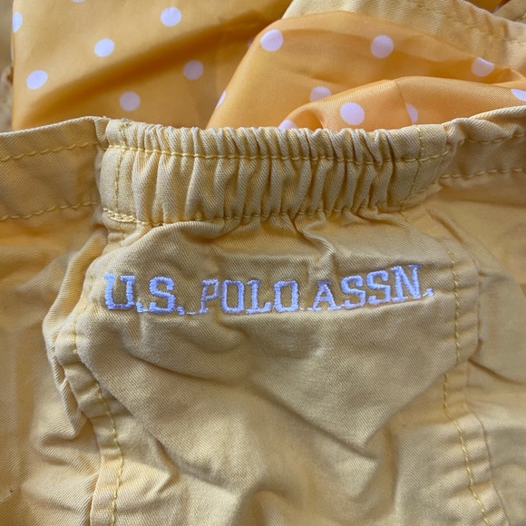 US Polo Assn Yellow Jacket with Hood Polka Dots Inside Children’s Size 5 - Picture 10 of 12